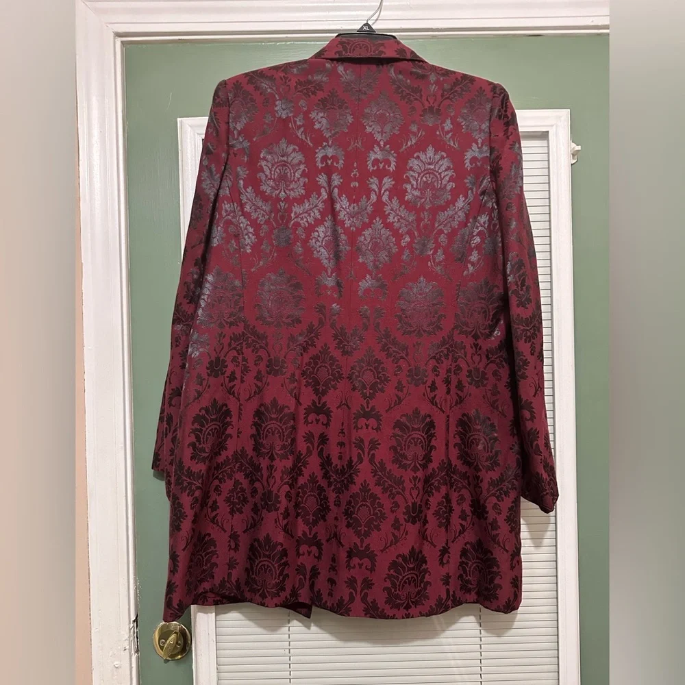Vintage Reflections by Spiegel Baroque Print Maroon/Black Pantsuit Size 10 - Picture 3 of 13